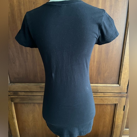 Motley Crue Women’s “Saints of Los Angeles” t-shirt EUC - Picture 4 of 10